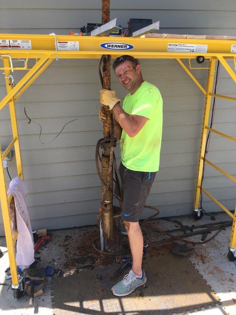 Removing old pump